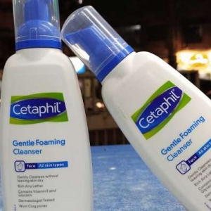 غسول Cetaphil للوجه (أنواعه، فوائده، وطريقة إستخدامه)